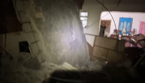 影/疑地震釀災!基隆七堵公寓天花板突坍塌 8人安置飯店