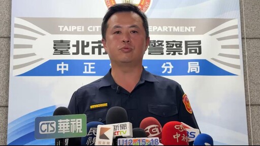 影/民眾黨「走讀」遊行爆衝突 北市警:舉牌7次依法偵辦