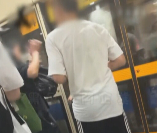 火爆現場曝光！北捷尖峰時段乘客肢體衝突 還噴辣椒水
