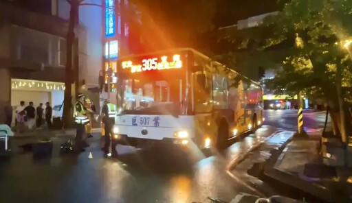 巨業客運撞死女大生 死者母哽咽:來法院一次就痛一次