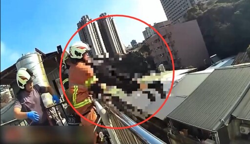 影/淡水翁想不開翻越頂樓欄杆 警消合力及時救回