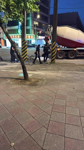 快訊/北市南港單車女騎士遭水泥車撞 捲車底死亡