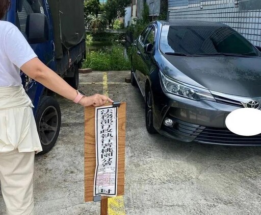 影/桃機撞員警「極惡特斯拉運將」臉書曝！財產將遭扣押