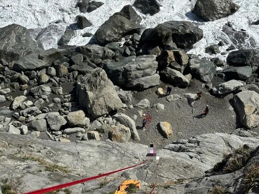 影/魂斷舊蘇花！台南62歲婦跟團攀岩探秘境 遭浪捲走溺斃