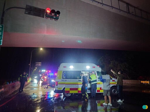 影/鳳凰襲台驚險一幕！三峽「男子噴飛墜橋」