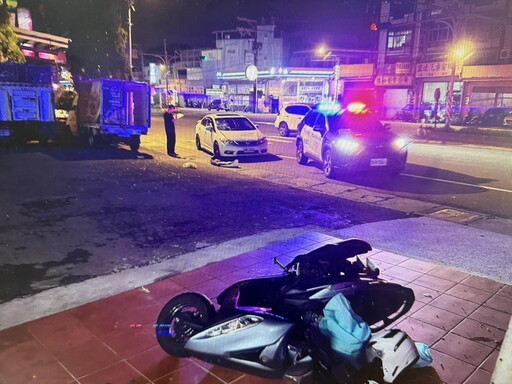 影/瞬間消失!桃園驚悚車禍畫面曝光 機車零件散落一地