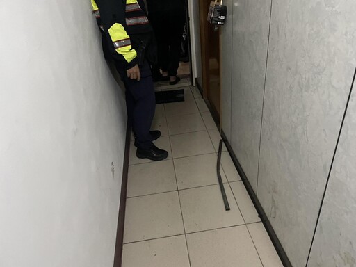 影/以為情侶吵架!淡水警到場驚見滿屋毒品和製毒工具