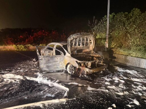 基隆驚見火燒車！駕駛嚴重燒傷緊急送醫