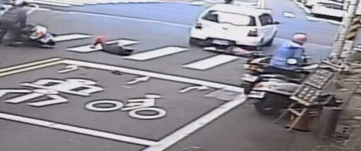 影/奪命瞬間曝！彰化員林「轎車高速輾過女騎士」釀1死3傷