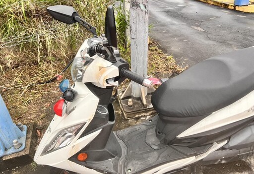 影/土城警處理完車禍騎車遭轎車撞飛 肢體擦傷送醫