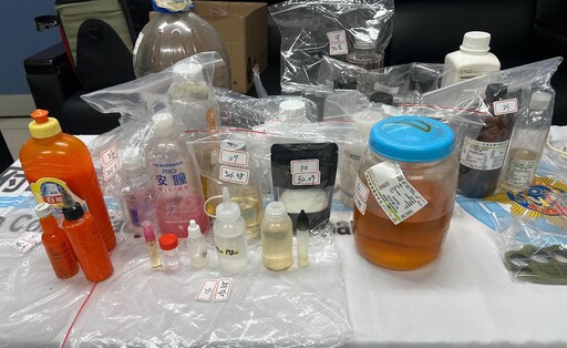 影/桃園警破製毒窟！逮1通緝犯、槍彈毒全抄