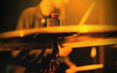 靈異錯別字/深夜老派對打 鼓聲伴鬼語：終於有人聽見我