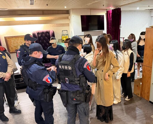 影/中壢警「雷霆除暴」臨檢 唾液快篩揪出通緝犯