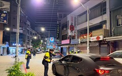 影/中壢警「雷霆除暴」臨檢 唾液快篩揪出通緝犯