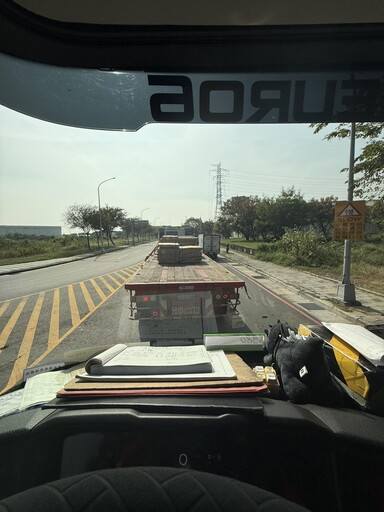 影/國1煉獄!「二氯乙烷」罐車4追撞4傷 紫爆20公里