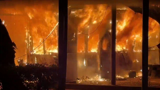 影/台中土地公廟全燒光是「2屁孩縱火」！主委欲哭無淚