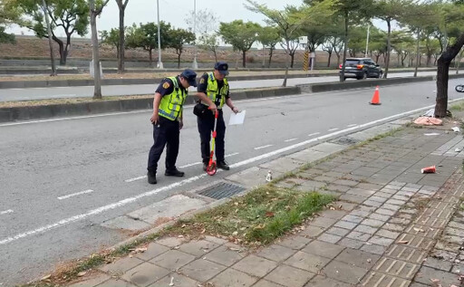 台中霧峰清晨車禍！騎士自摔「撞樹」頭破血流 傷重不治