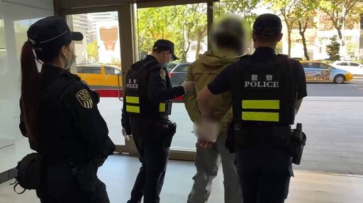 影/「6條通」通緝犯突暴走咆哮 北車區間車內乘客嚇壞