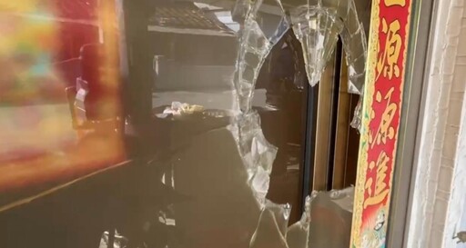 影/嘉義民宅窗戶遭砸 疑鄰居不滿異味噪音釀糾紛
