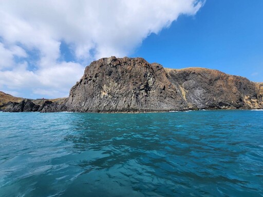 高雄男衝澎湖釣魚！站峭壁失足墜海 打撈上岸送醫仍宣告不治