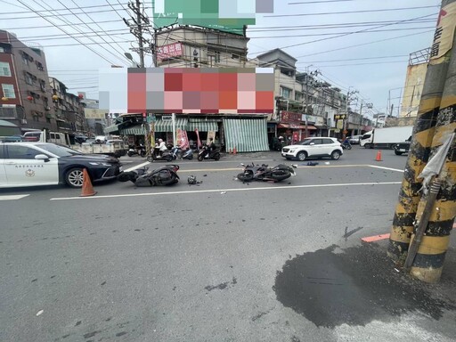 高雄嚴重車禍！6旬翁「越線逆向」迎面撞19歲騎士 頭部重創搶救中