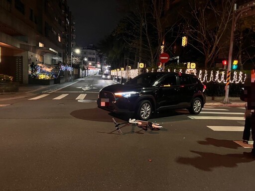 酒後騎電動滑板車…男「搖搖晃晃」撞計程車 酒測超標遭送辦