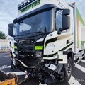 國1彰化段死亡車禍！小貨車撞爛成「一坨廢鐵」 26歲越籍男身亡