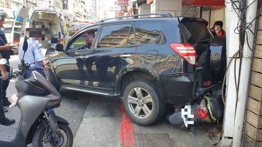 又傳失控衝撞！北市74歲翁「倒車暴衝」撞倒騎士 駕照早因酒駕遭註銷