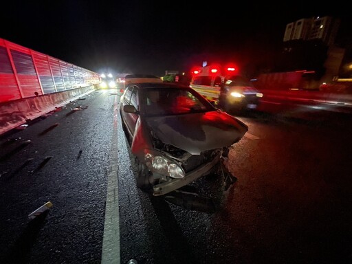 男半夜走在國1內側！2車沒注意接連高速輾壓 「身體破碎」慘亡