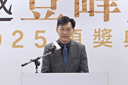 卓越四十載,登峰大賞頒獎 14獎項揭曉23企業獲卓越殊榮