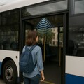 中興大學攜手產業推出AI 主動式公車防夾系統 已於大台北市區電動公車使用