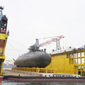 海鯤號浮出水面 | 台船公司完成潛艦國造原型艦浮船作業