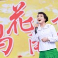 杜鵑花開了，燦笑著美麗春天到來！ 聲樂家簡文秀與民眾嗨唱「甜蜜蜜」共度午後時光