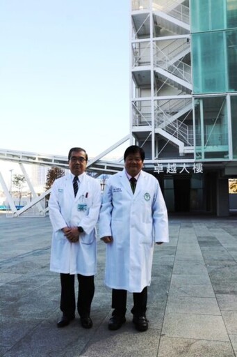 臺灣之光醫學科學家洪明奇院士 榮獲最佳科學家排名雙冠王殊榮