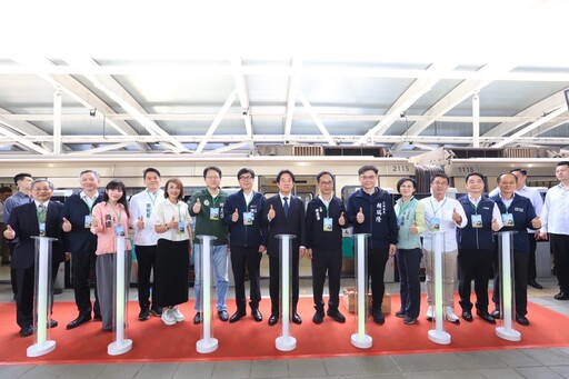 陳其邁陪同總統賴清德出席高雄捷運RK1岡山站啟用典禮