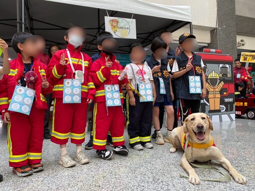 高市搜救萌犬現身小小警消活動 家長小孩們都融化了!