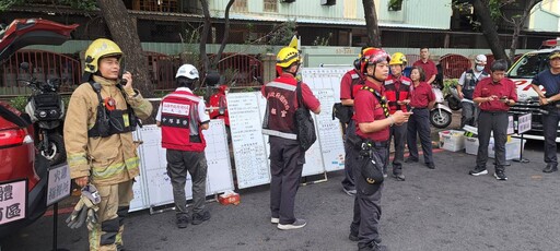 高市消防局第一大隊辦理 前鎮臨廣產業園區搶救組合訓練