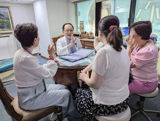 一鳴驚人！世界台商會30週年慶 曹賜斌整形外科展現台灣醫美實力