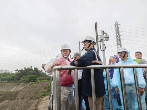 康芮颱風侵襲 陳其邁視察防汛及側溝清疏整備作業