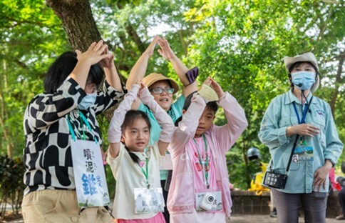 編寫3套教案 高市府農業局帶你認識 泥岩惡地地質公園獨特的魅力