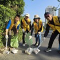 台電高雄區處動員330人 打狗山環境清潔作伙來