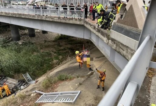 北屯區清晨發生重大車禍 車輛墜橋下造成一死二傷