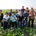 林岱樺訪美濃市場 發春聯送暖獲民眾熱情支持