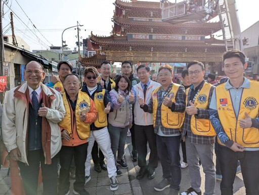 台南學甲頭港鎮安宮初一辦祈福活動 贈福德爺紀念金幣迎新春