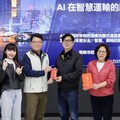 陳其邁視察智運中心備戰年節車潮 回應吉伊卡哇盜版問題