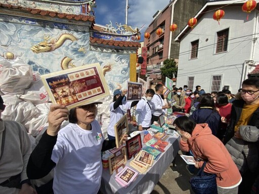 臺南郵局戳加持 天壇福祝郵票成新春搶手商品