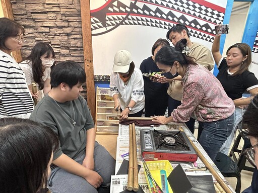 深耕原民文化教育 高大邀藝師傳授排灣族鼻笛製作