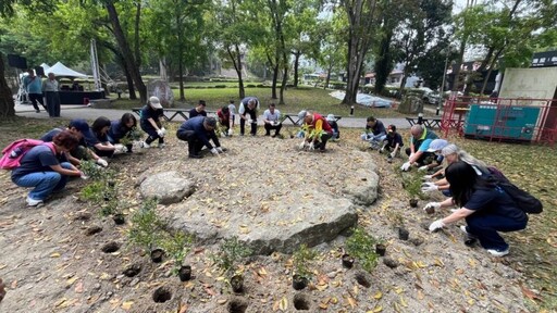 茂管處、西拉雅攜手護紫斑蝶 關子嶺植樹助北返生態保育