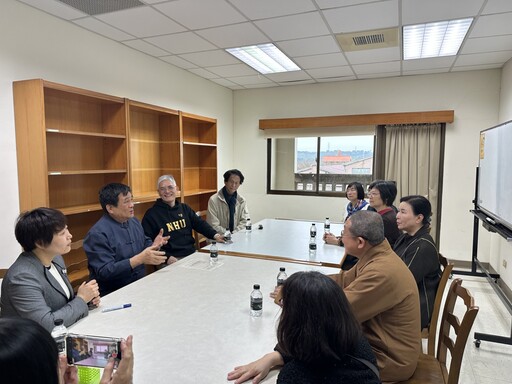 南華邀鄭阿財教授研擬合作 積極推動敦煌學的傳承與發揚
