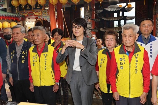 埔里地母廟200萬善款扶弱 許縣長贈「地母慈悲」匾額